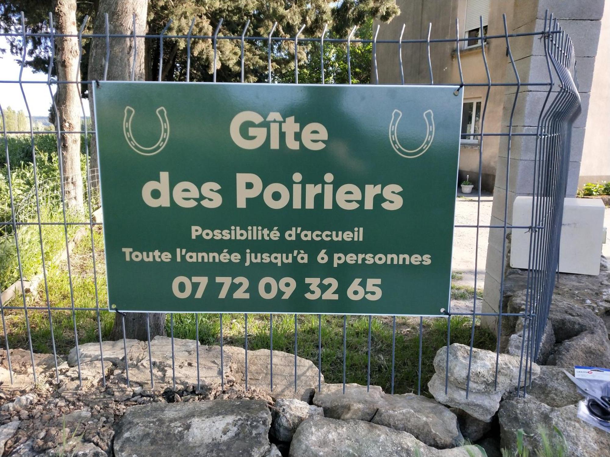 Le Gite Des Poiriers Uzès Exteriör bild
